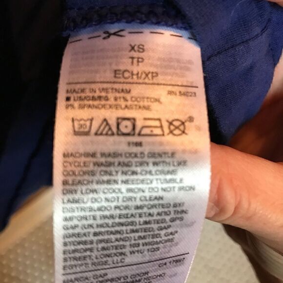 Gap Maternity Tee   - Picture 4 of 4